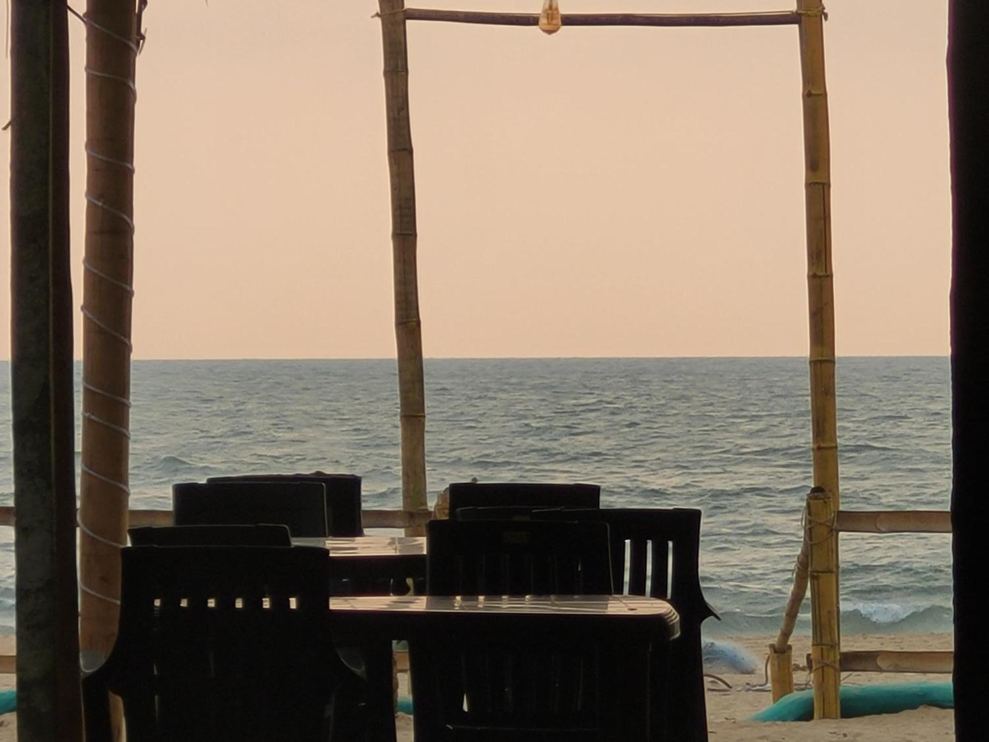 Golden Bright Hotel Gokarna  Ngoại thất bức ảnh